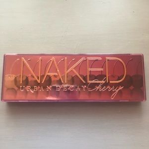Urban Decay Naked Cherry eyeshadow palette